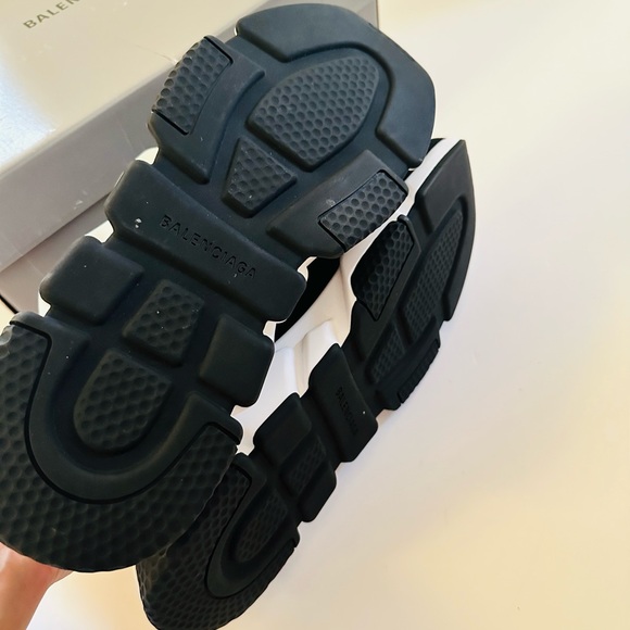 BALENCIAGA Speed Light Knit Sneakers Black White - Picture 11 of 13